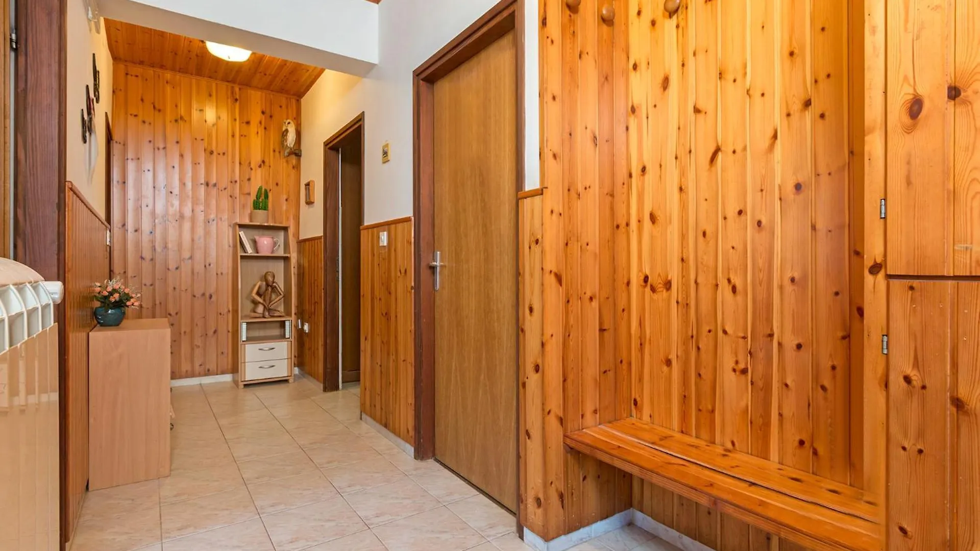 Bright & Spacious Apartment With Terrace In Stinjan Pula Croatia